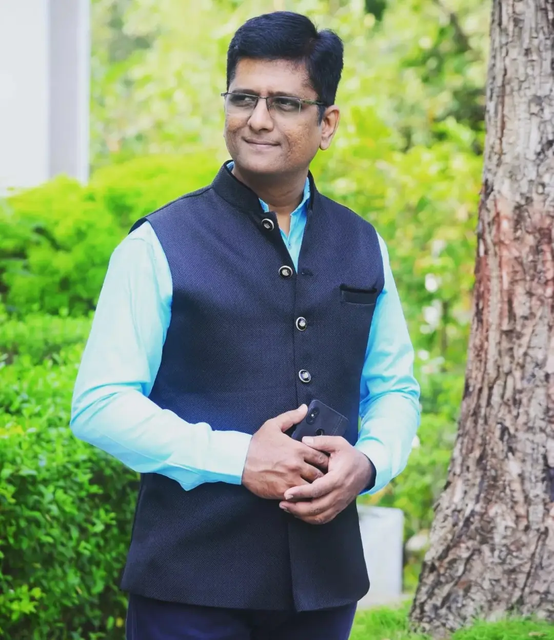 Mr. Vivek Surani